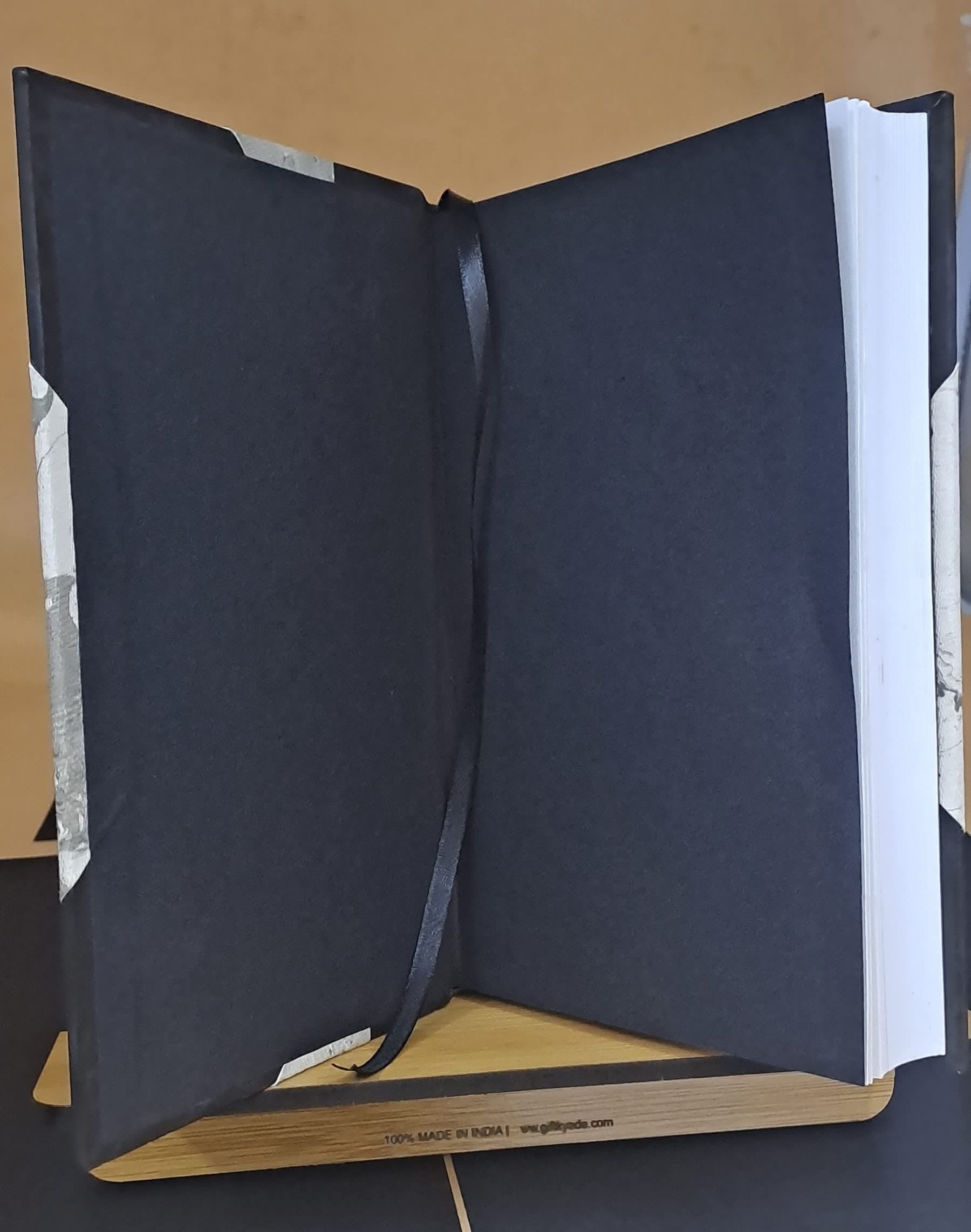 A study of the performance of a four cylinder automobile gas engine 1909 [Leather Bound]